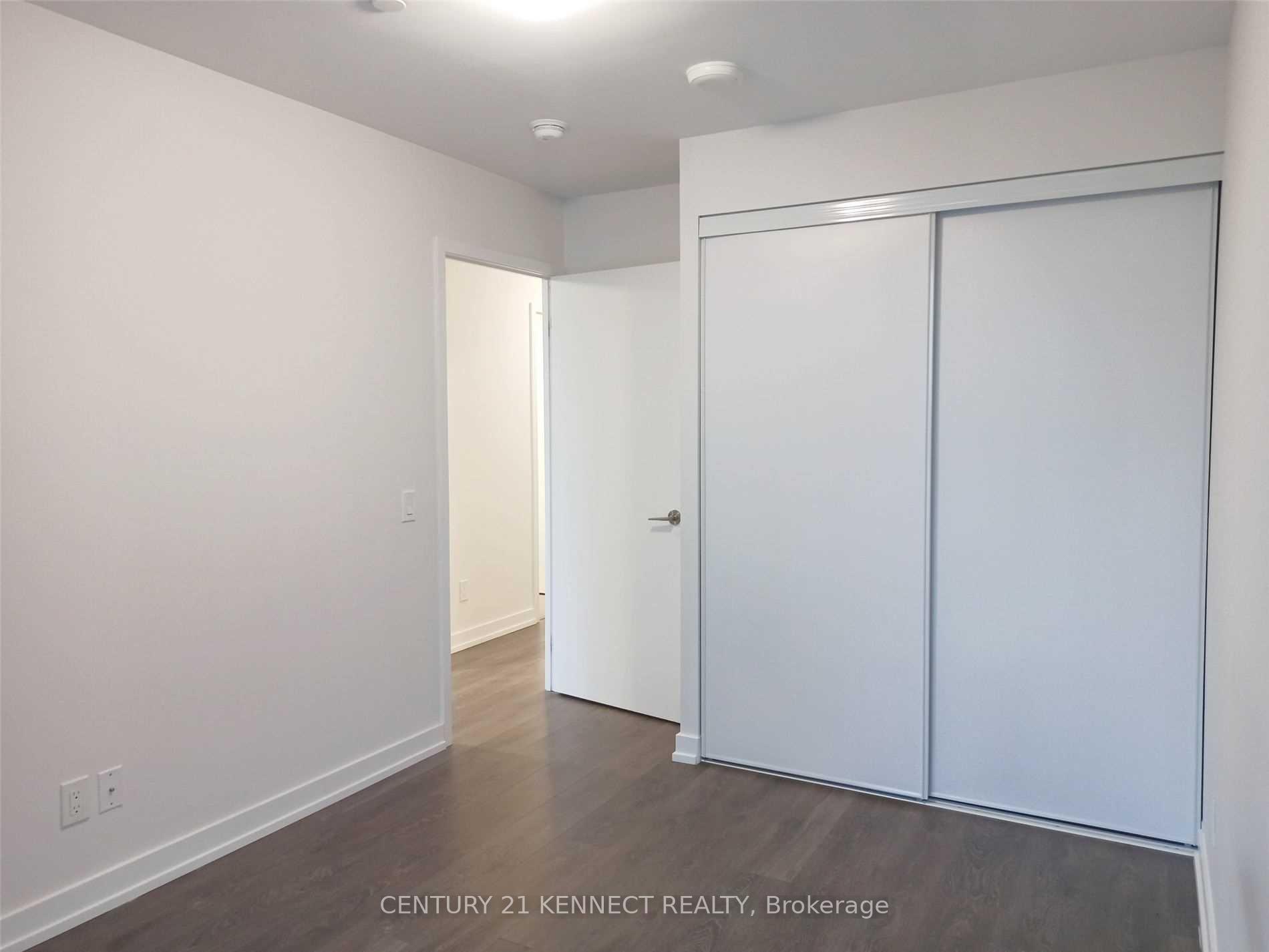 Photo 8 of Unit 714, 125 Redpath Avenue, Toronto, Mount Pleasant West — HOMEH
