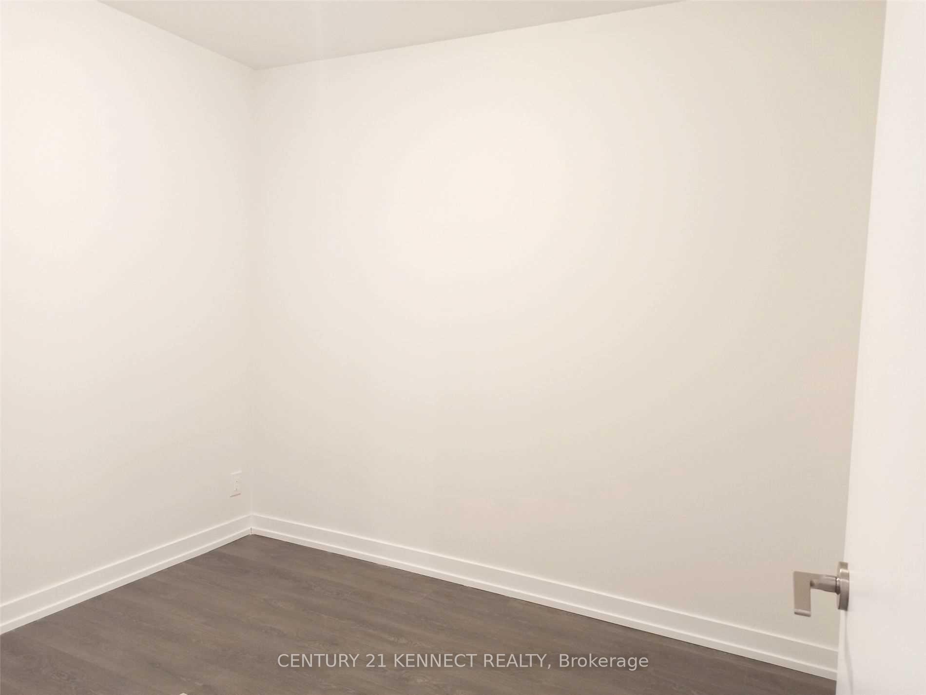 Photo 9 of Unit 714, 125 Redpath Avenue, Toronto, Mount Pleasant West — HOMEH