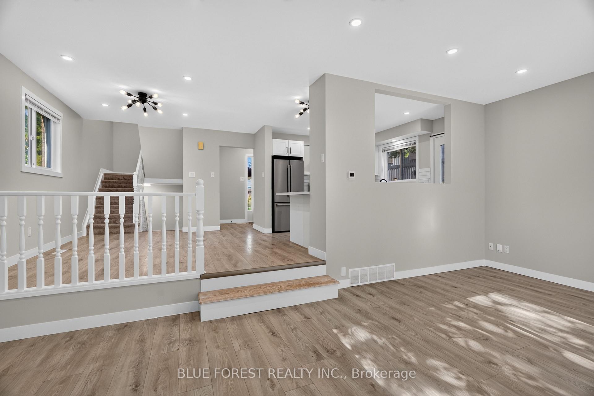 Photo 12 of 1048 Mahogany Road, London, North P — HOMEH