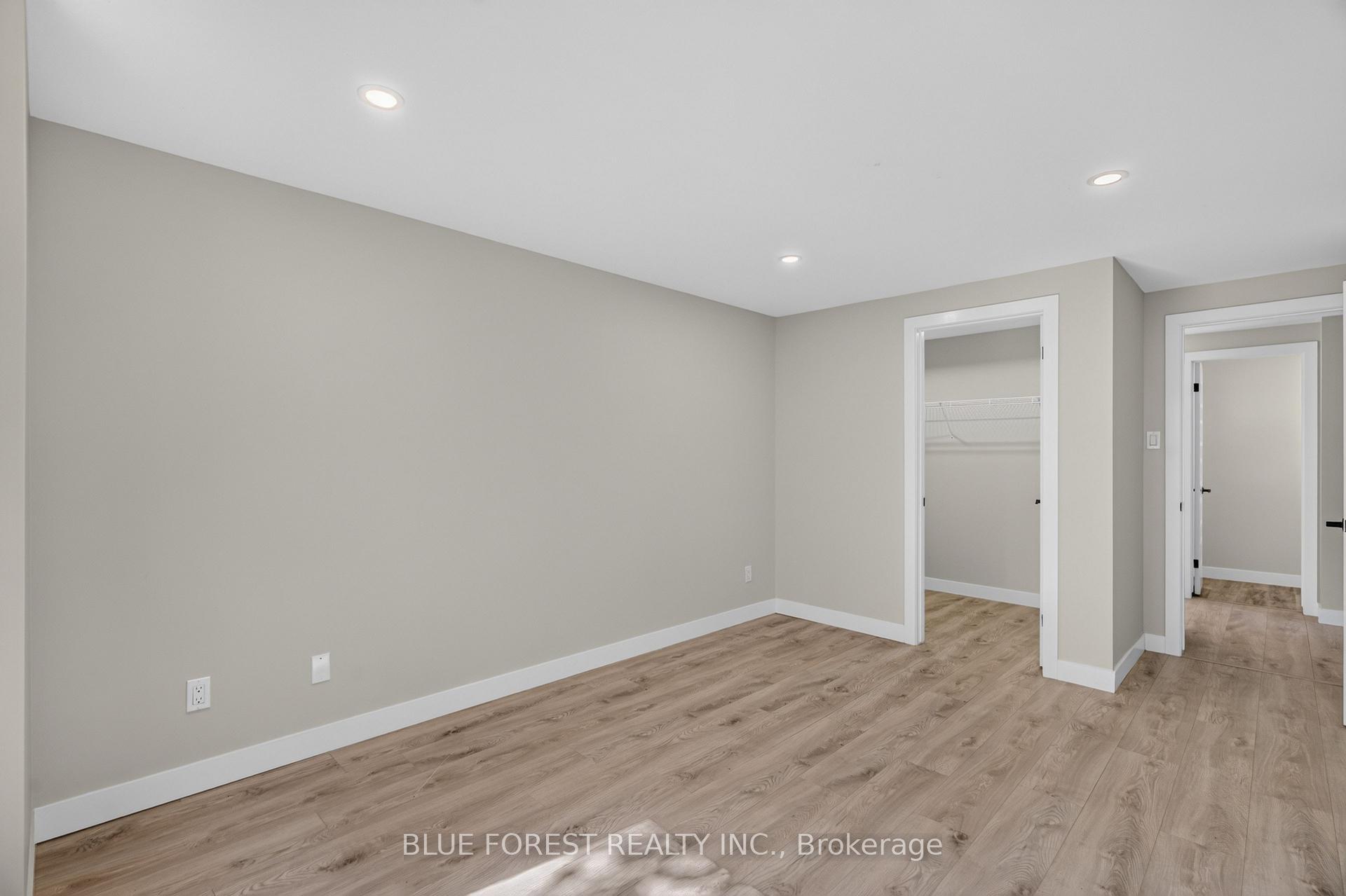 Photo 25 of 1048 Mahogany Road, London, North P — HOMEH