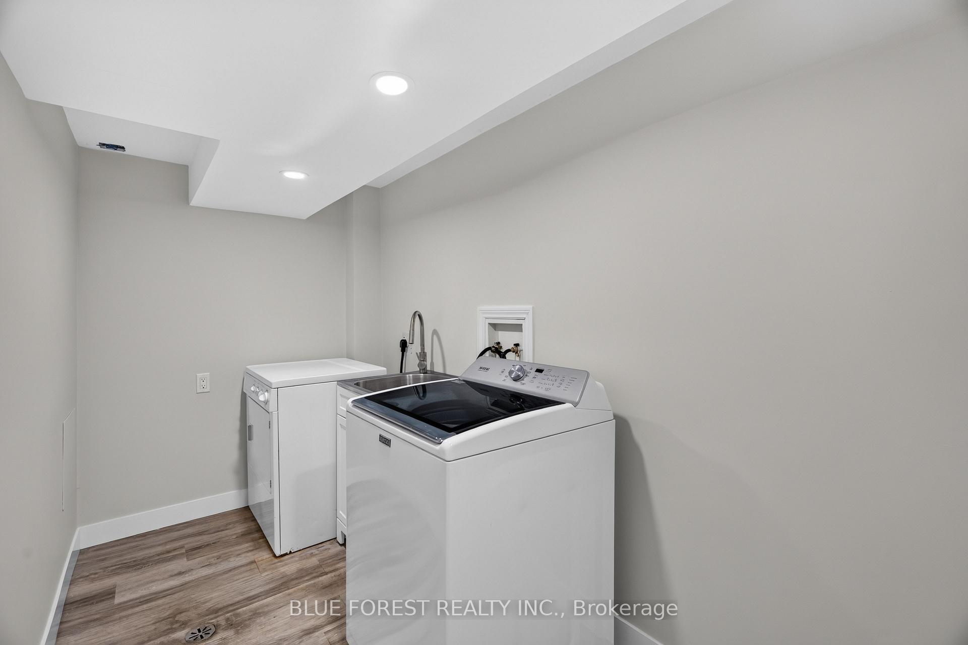 Photo 31 of 1048 Mahogany Road, London, North P — HOMEH