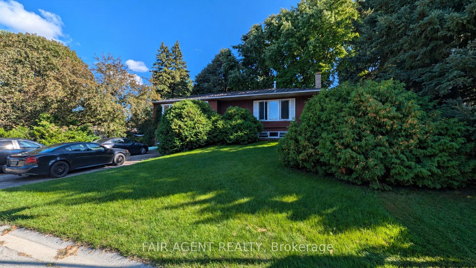 Photo 1 of 33 Maynard Drive, King, Schomberg — HOMEH