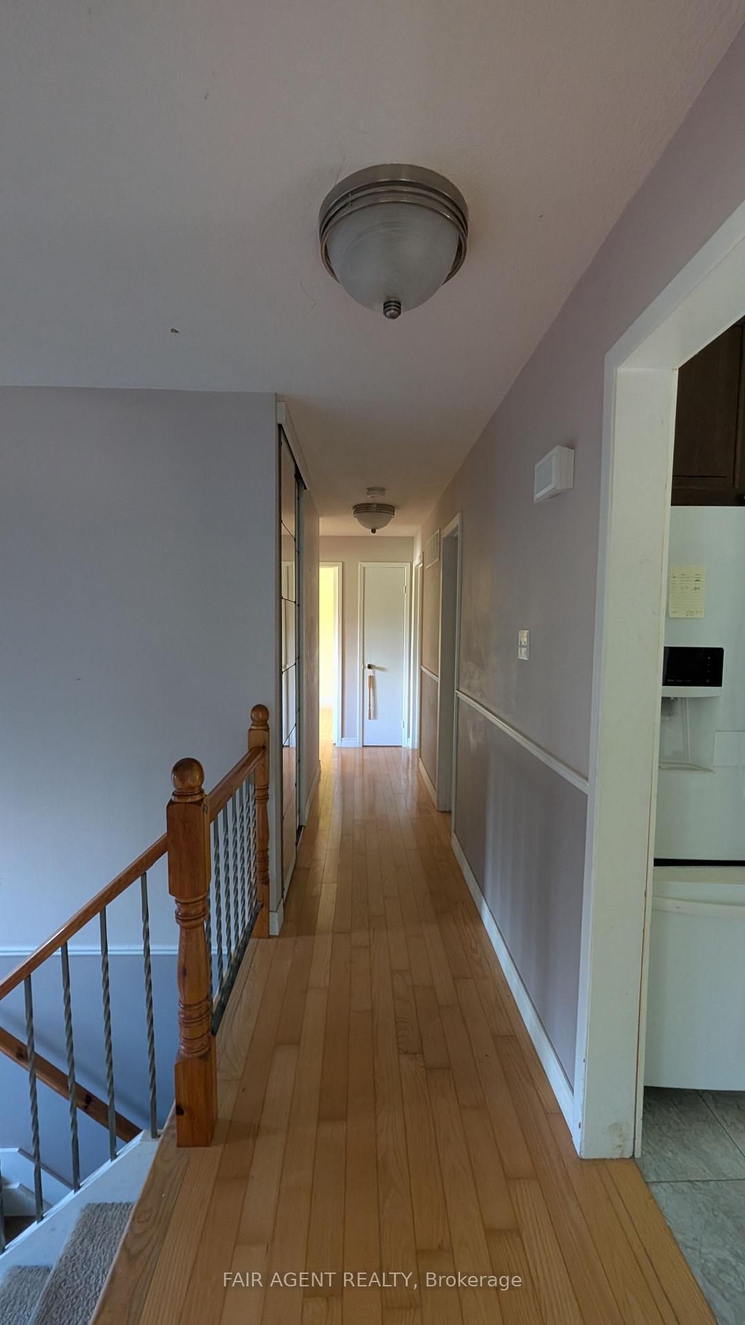 Photo 5 of 33 Maynard Drive, King, Schomberg — HOMEH