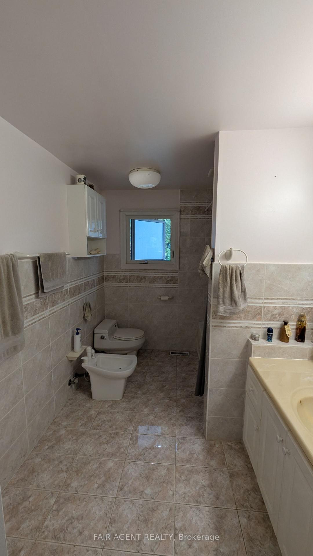 Photo 22 of 33 Maynard Drive, King, Schomberg — HOMEH