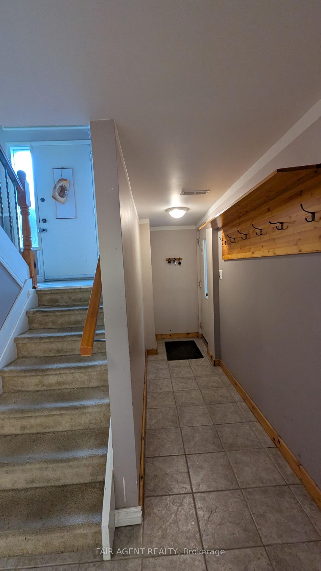 Photo 24 of 33 Maynard Drive, King, Schomberg — HOMEH