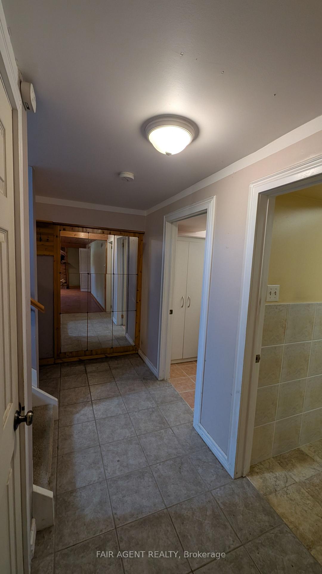 Photo 30 of 33 Maynard Drive, King, Schomberg — HOMEH