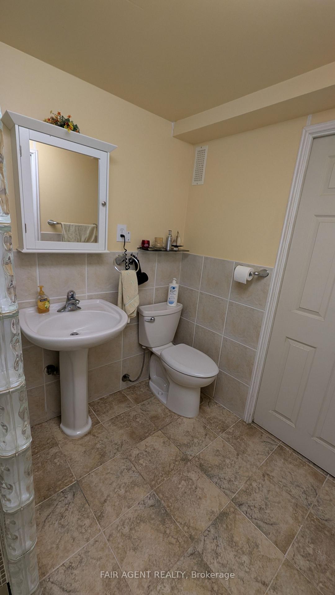 Photo 33 of 33 Maynard Drive, King, Schomberg — HOMEH