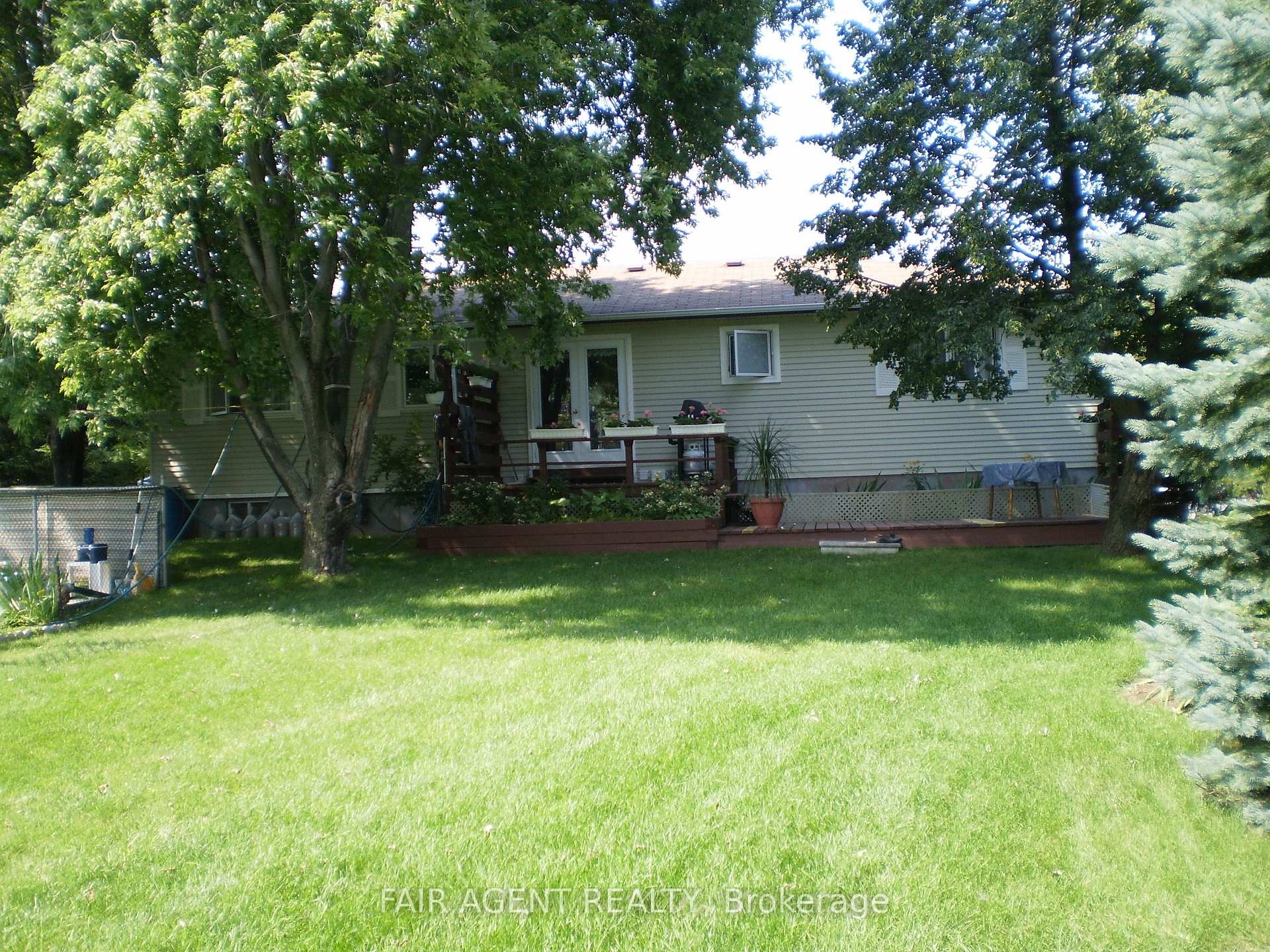 Photo 37 of 33 Maynard Drive, King, Schomberg — HOMEH