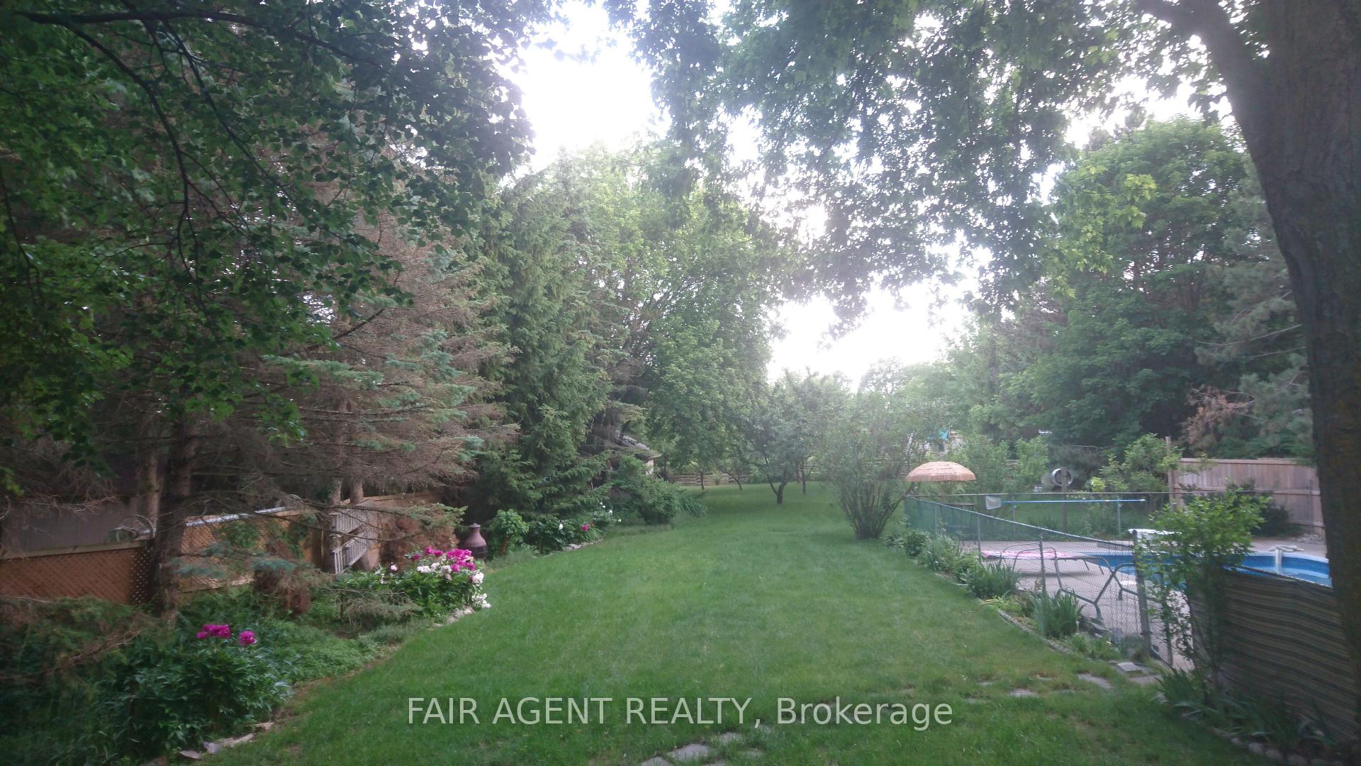 Photo 46 of 33 Maynard Drive, King, Schomberg — HOMEH