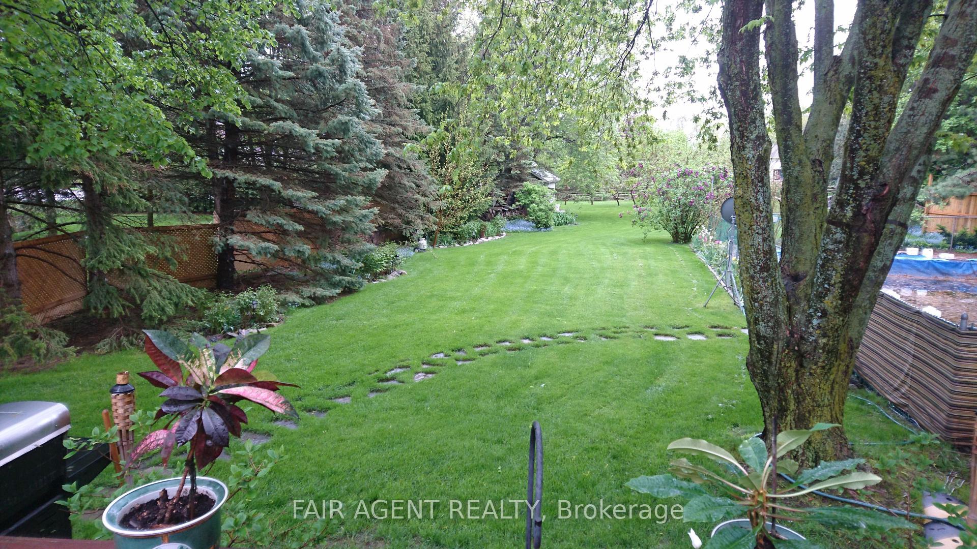 Photo 48 of 33 Maynard Drive, King, Schomberg — HOMEH