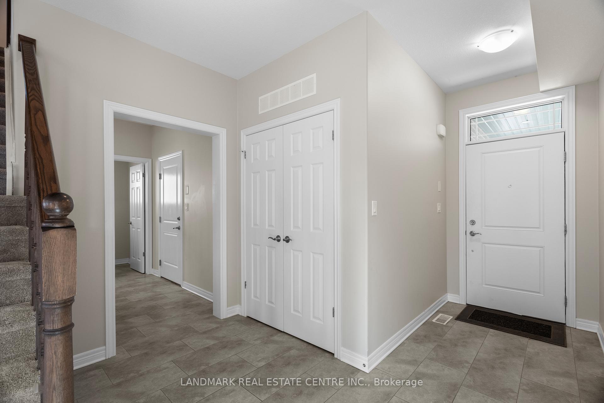 Photo 7 of 22 Lamb Crescent, Thorold, Hurricane/Merrittville — HOMEH