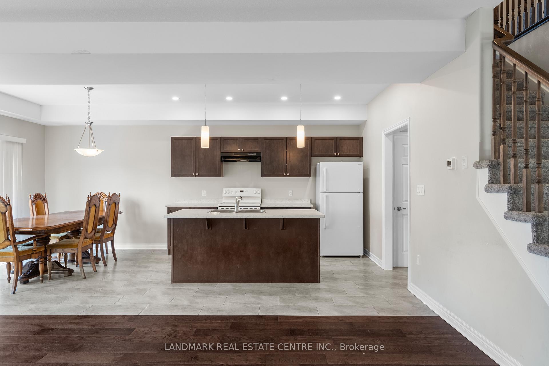 Photo 9 of 22 Lamb Crescent, Thorold, Hurricane/Merrittville — HOMEH
