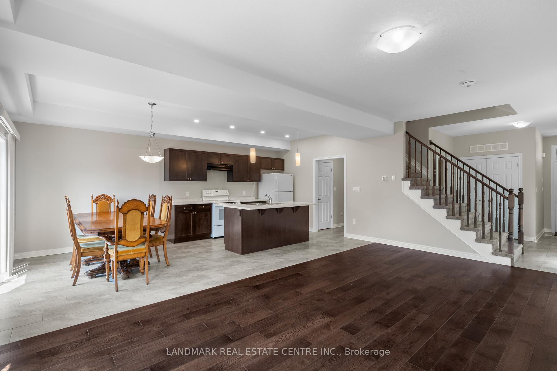 Photo 10 of 22 Lamb Crescent, Thorold, Hurricane/Merrittville — HOMEH