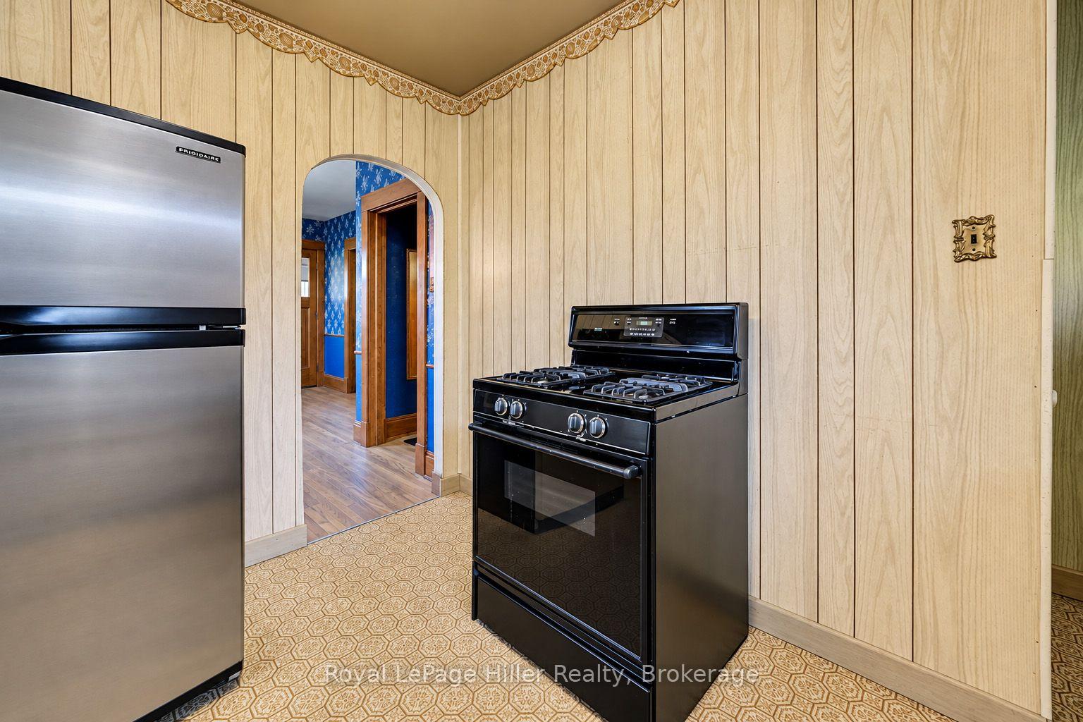 Photo 12 of 340 Guelph Street, Kitchener, Fairfield — HOMEH