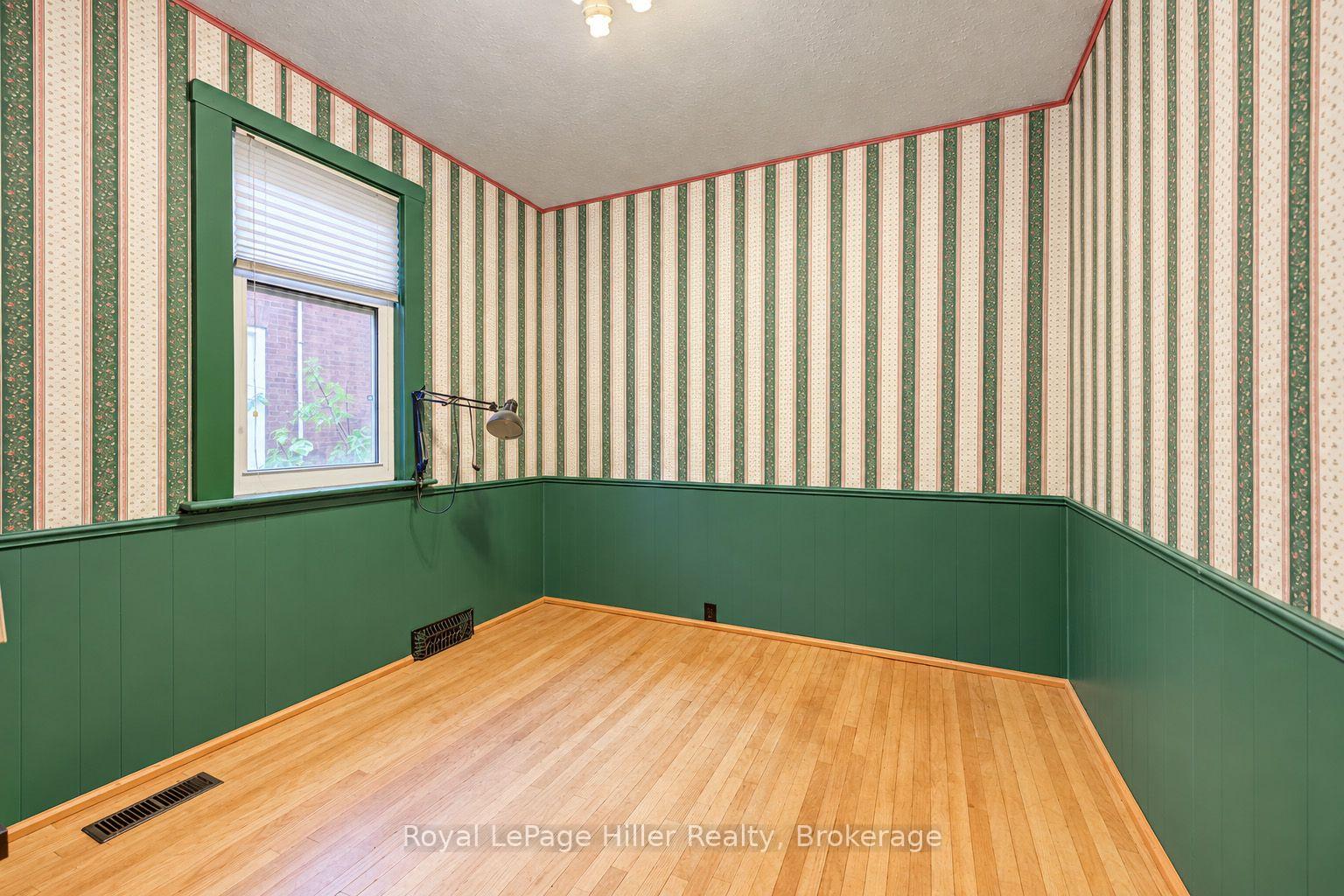 Photo 15 of 340 Guelph Street, Kitchener, Fairfield — HOMEH