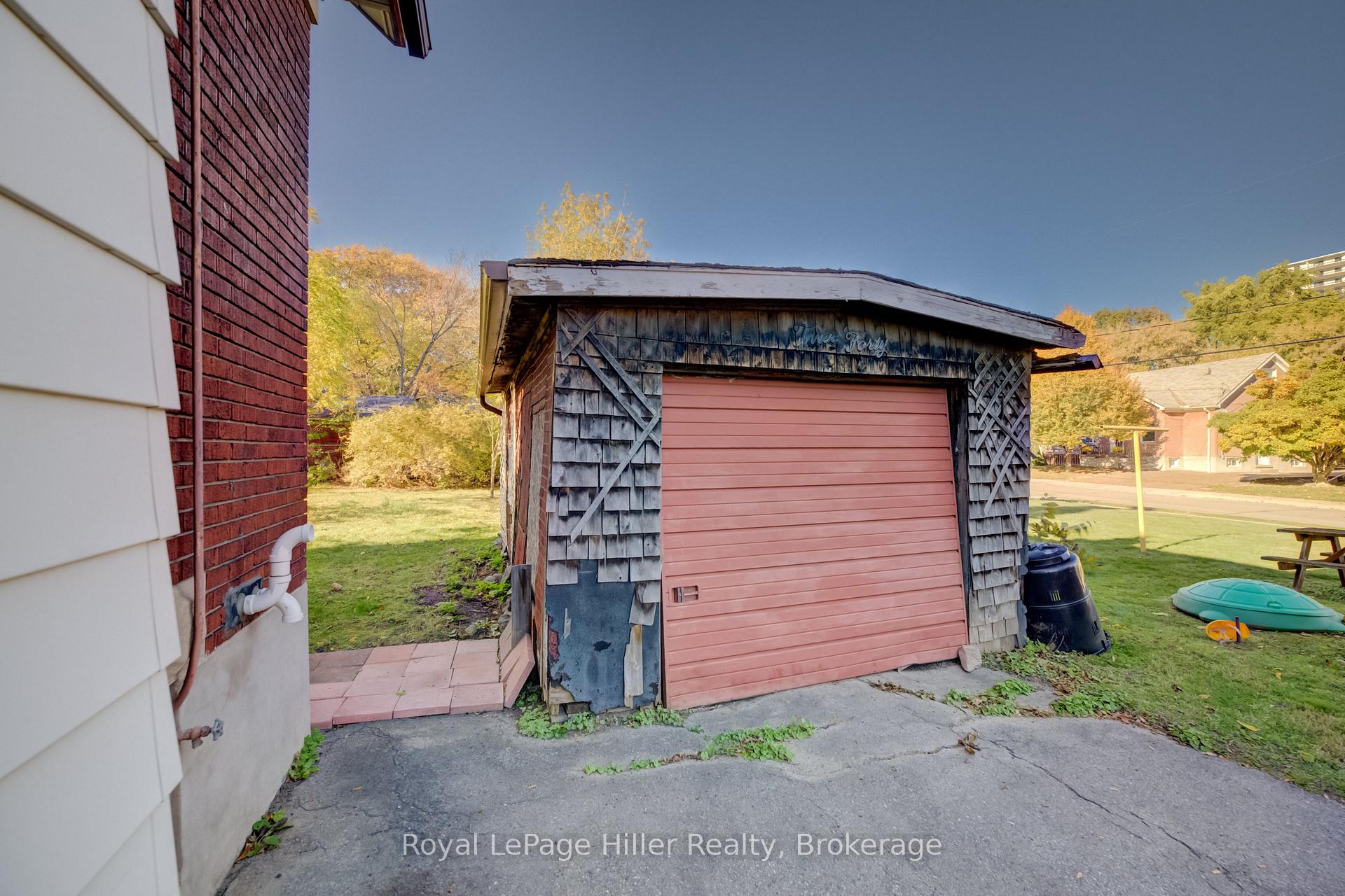 Photo 25 of 340 Guelph Street, Kitchener, Fairfield — HOMEH