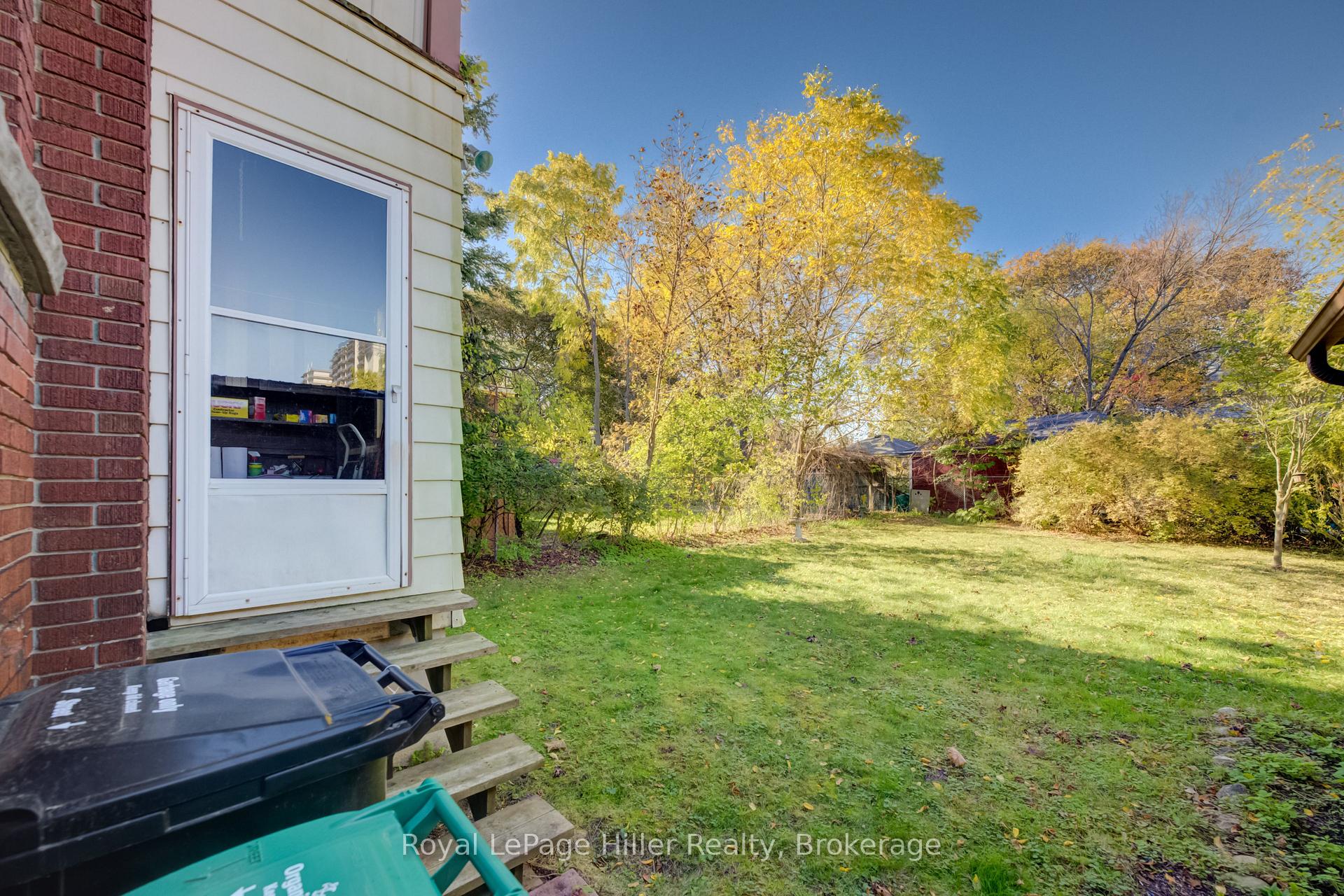 Photo 26 of 340 Guelph Street, Kitchener, Fairfield — HOMEH