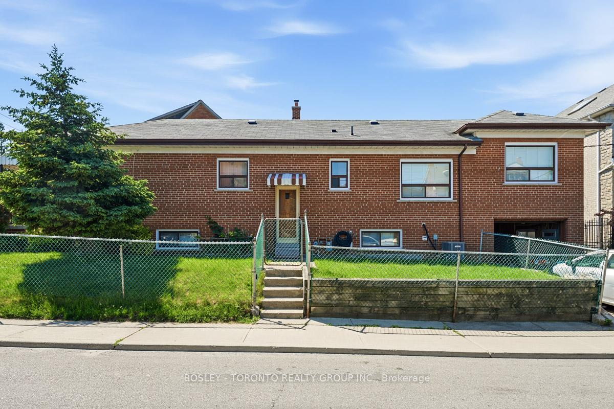 Photo of Unit Lower, 146 Earlscourt Avenue
