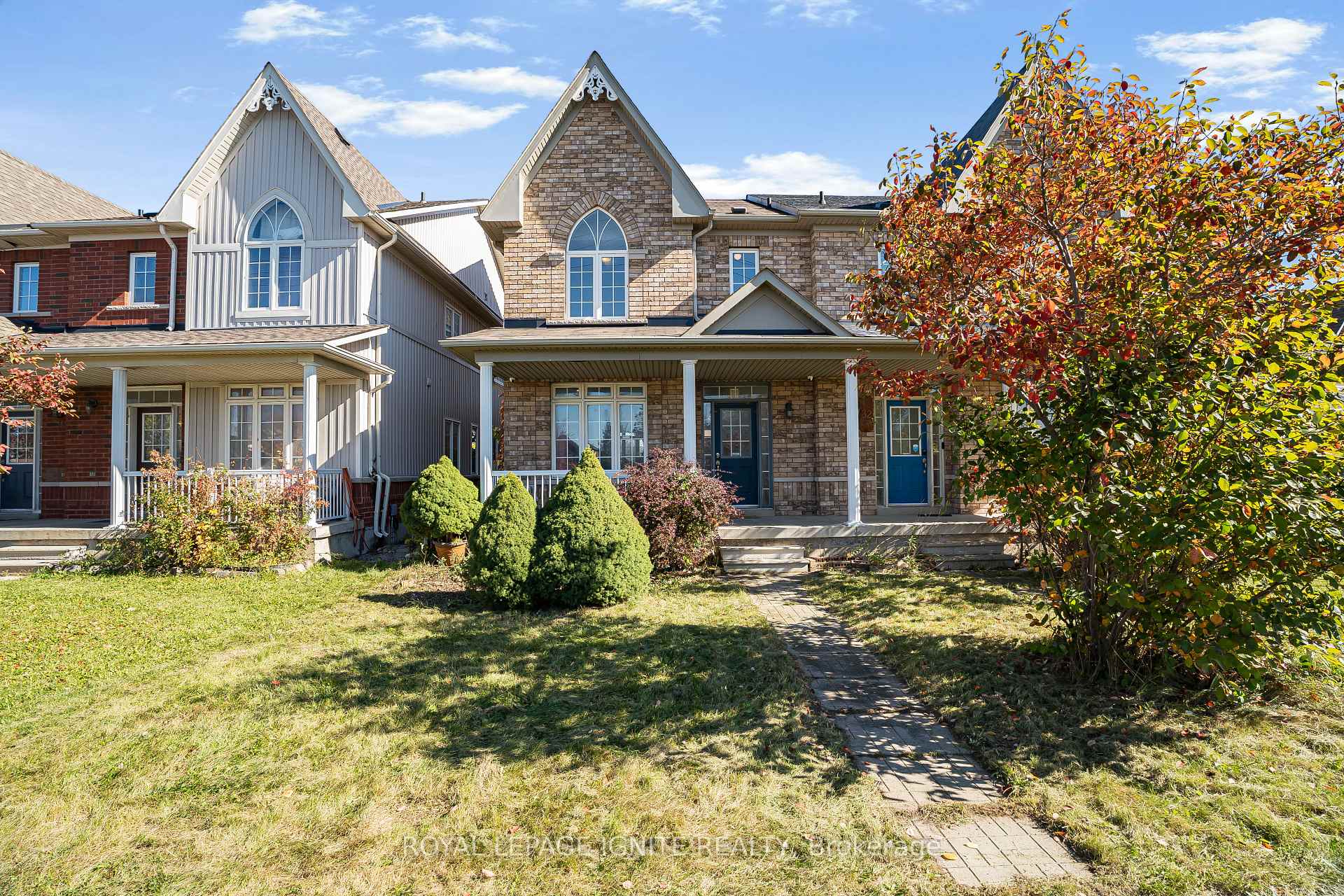 Photo 1 of 34 Pike Lane, Markham, Cornell — HOMEH