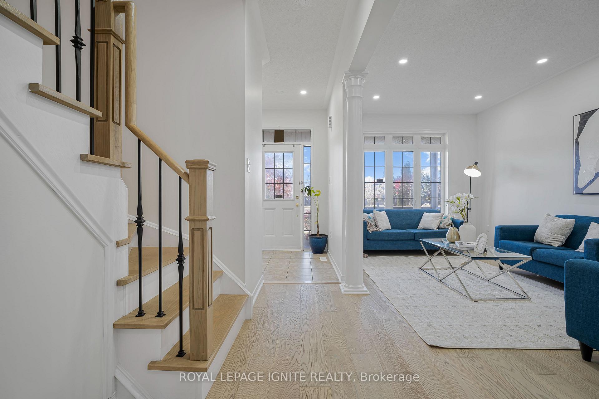 Photo 7 of 34 Pike Lane, Markham, Cornell — HOMEH