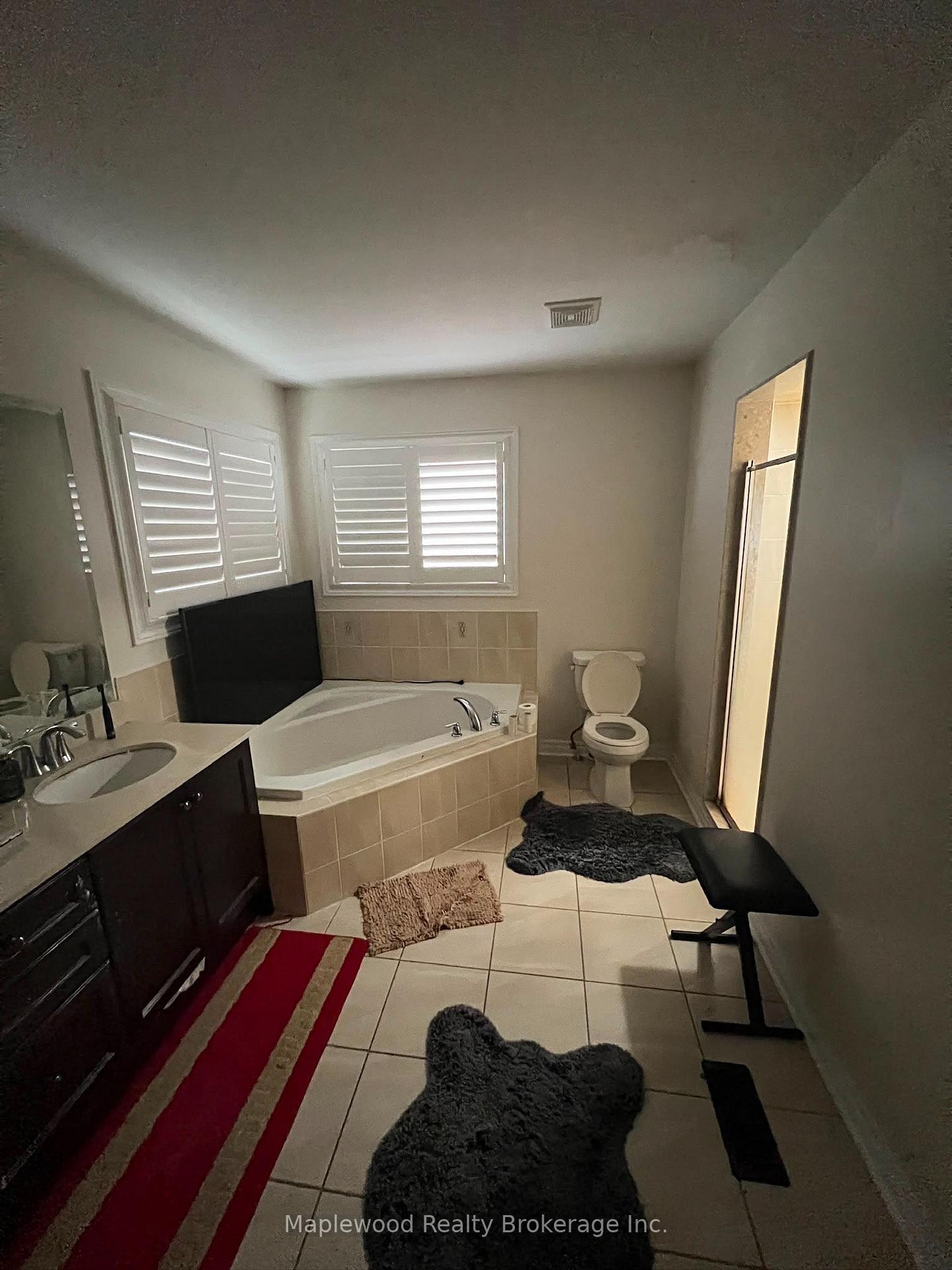 Photo 10 of 87 Villadowns Trail, Brampton, Sandringham-Wellington North — HOMEH