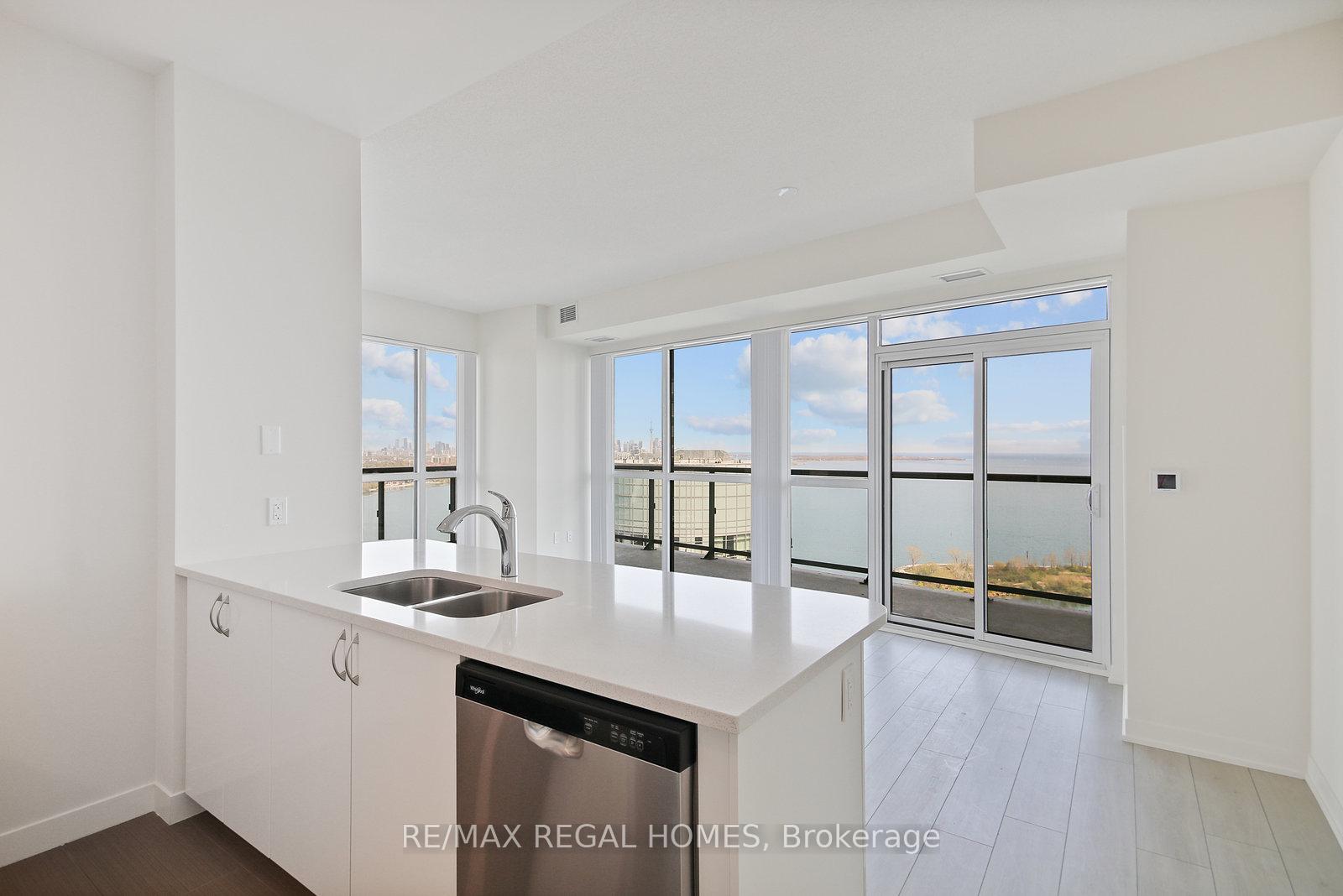 Photo 2 of Unit 3602, 38 Annie Craig Drive, Etobicoke, Mimico — HOMEH