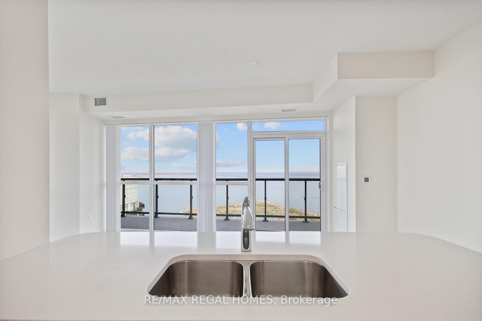 Photo 3 of Unit 3602, 38 Annie Craig Drive, Etobicoke, Mimico — HOMEH