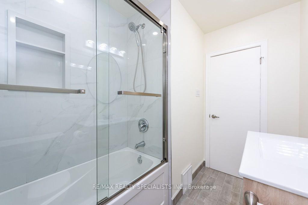 Photo 19 of Unit MAIN, 79 Clearbrooke Circle, Etobicoke, Rexdale-Kipling — HOMEH