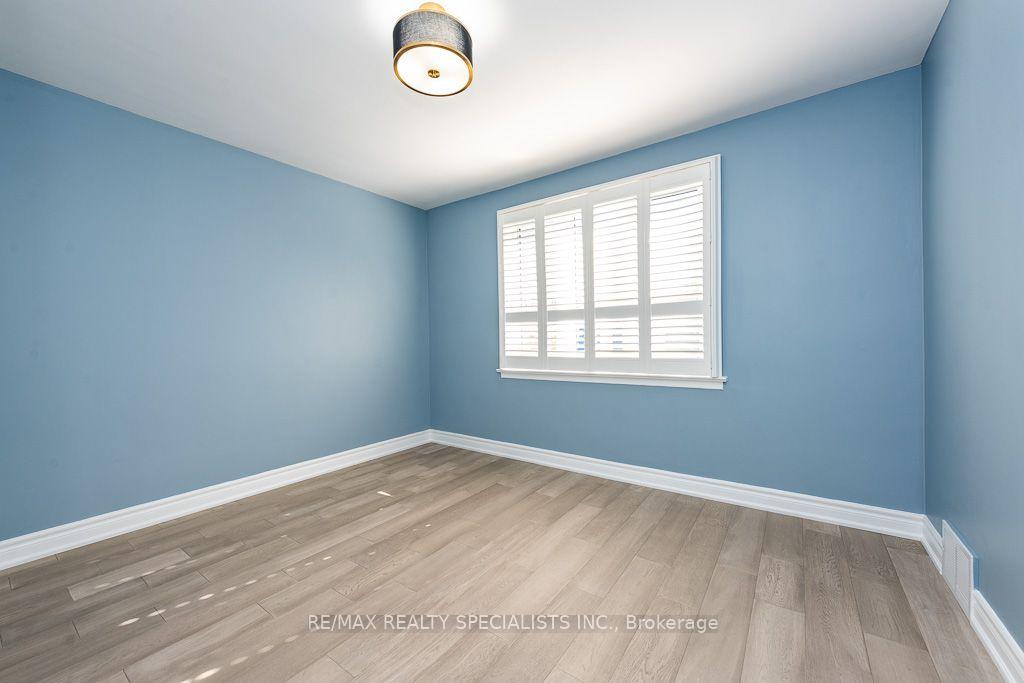 Photo 20 of Unit MAIN, 79 Clearbrooke Circle, Etobicoke, Rexdale-Kipling — HOMEH