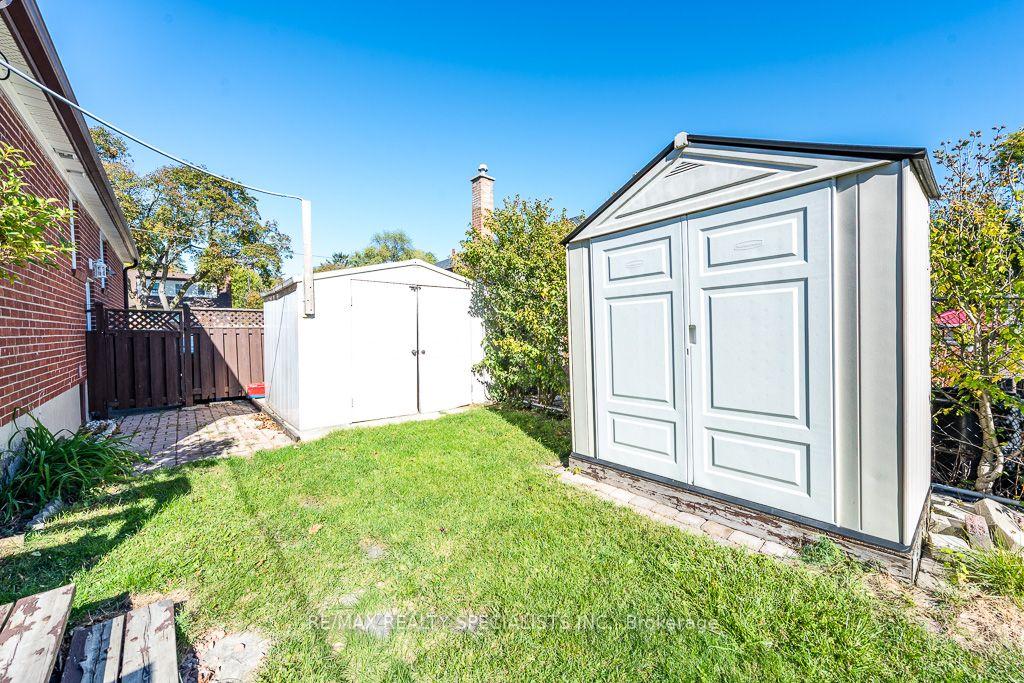 Photo 27 of Unit MAIN, 79 Clearbrooke Circle, Etobicoke, Rexdale-Kipling — HOMEH