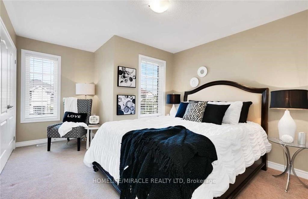 Photo 13 of 32 Mcdonald Crescent, Clarington, Newcastle — HOMEH