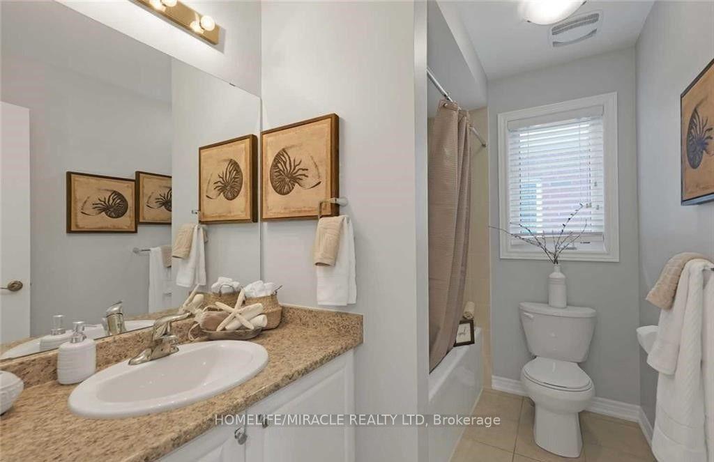 Photo 14 of 32 Mcdonald Crescent, Clarington, Newcastle — HOMEH