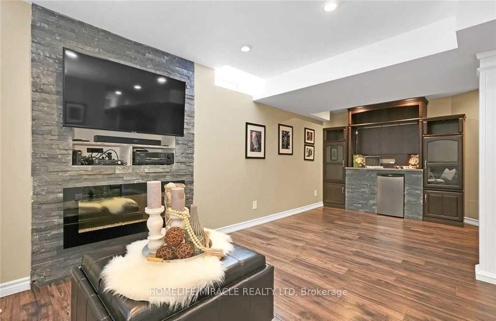 Photo 15 of 32 Mcdonald Crescent, Clarington, Newcastle — HOMEH