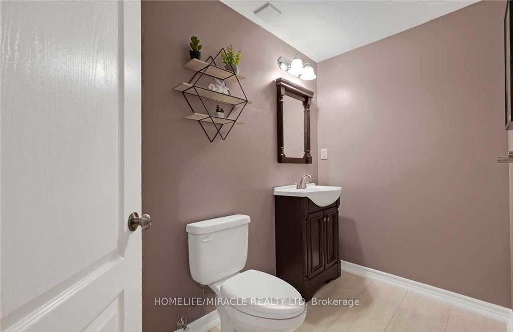 Photo 17 of 32 Mcdonald Crescent, Clarington, Newcastle — HOMEH