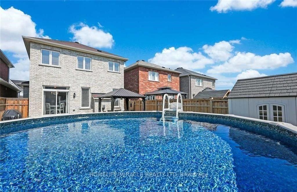 Photo 26 of 32 Mcdonald Crescent, Clarington, Newcastle — HOMEH