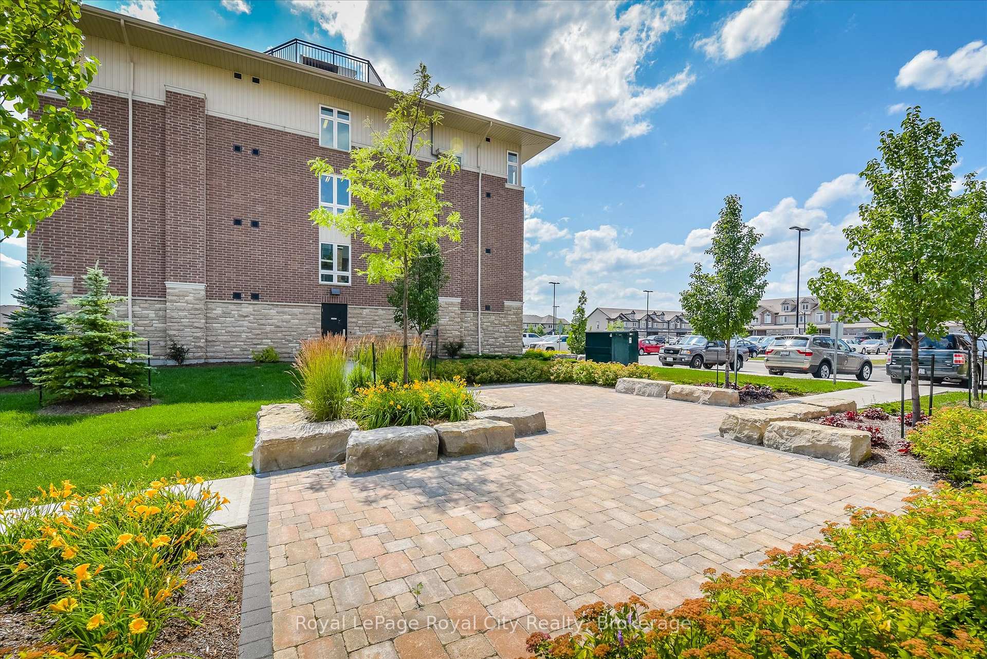 Photo 21 of Unit 408, 103 Westminster Crescent, Centre Wellington, Fergus — HOMEH