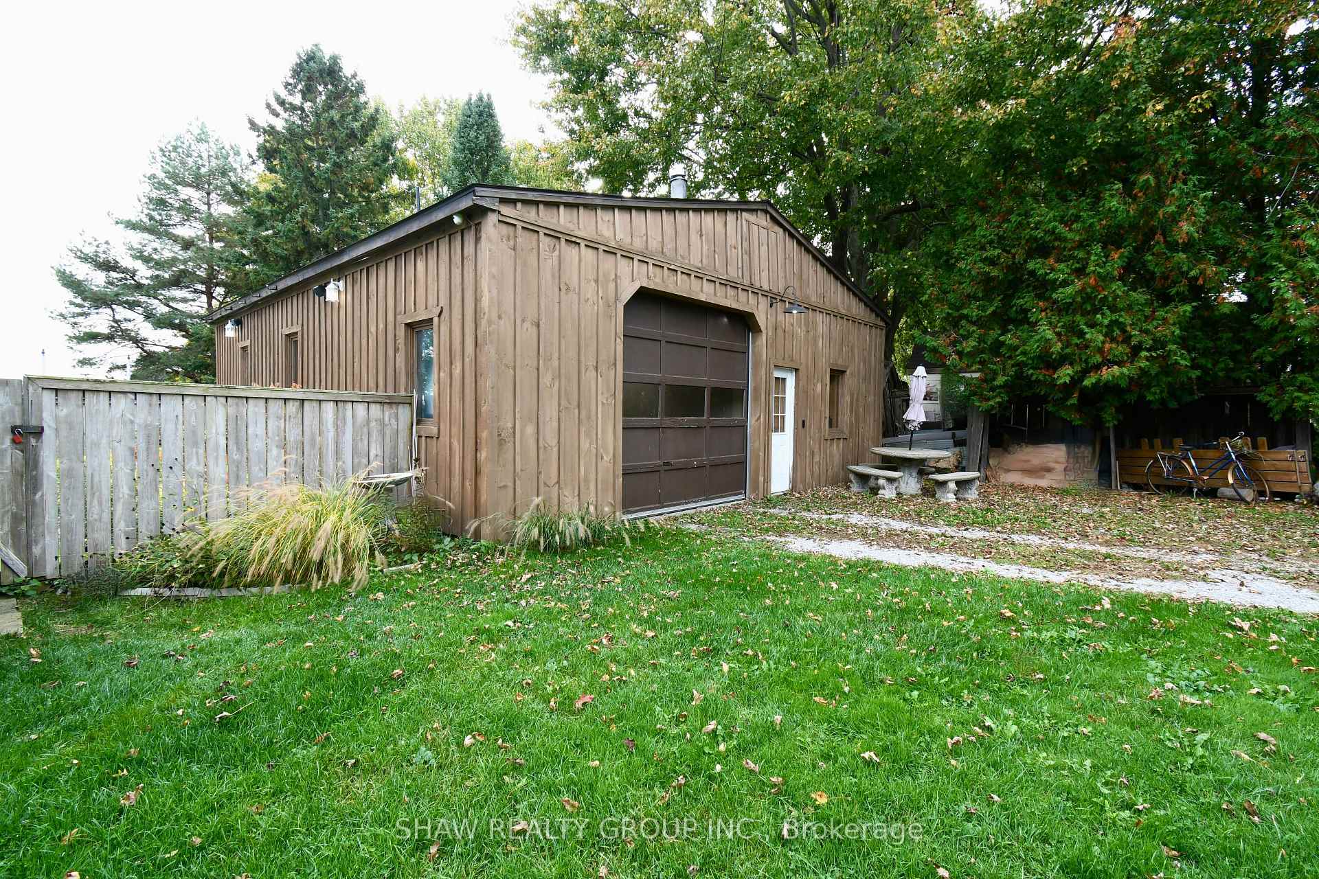 Photo 2 of 5155 White Church Road, Hamilton, Rural Glanbrook — HOMEH