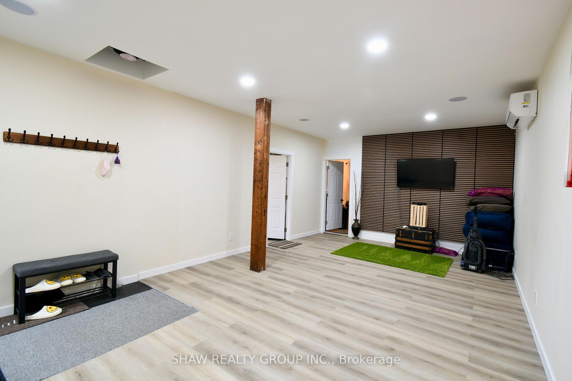 Photo 32 of 5155 White Church Road, Hamilton, Rural Glanbrook — HOMEH