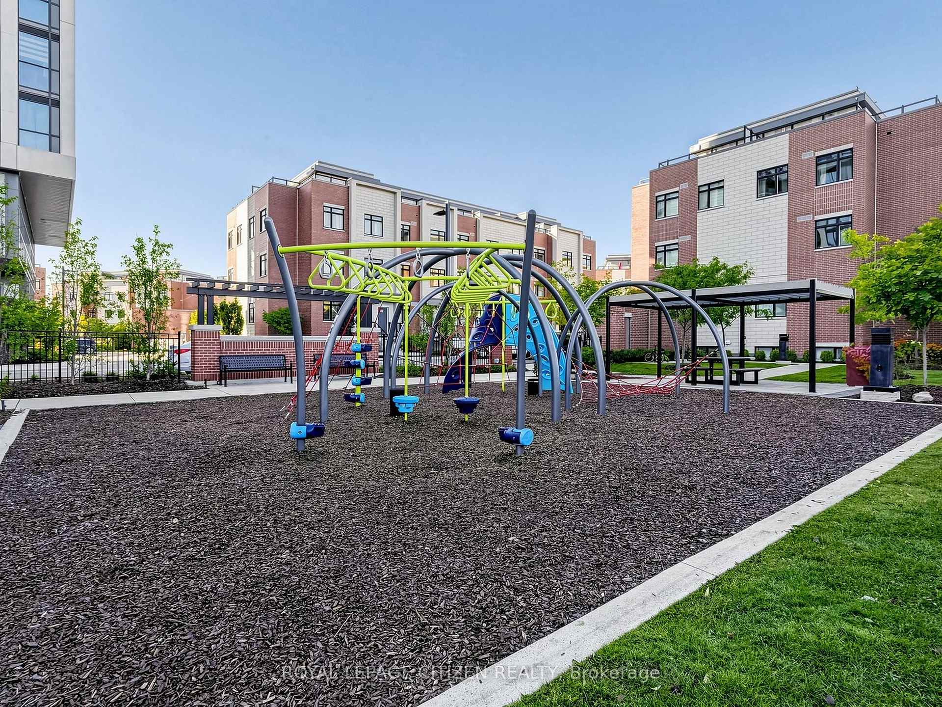 Photo 46 of Unit 412, 1063 Douglas McCurdy Common, Mississauga, Lakeview — HOMEH