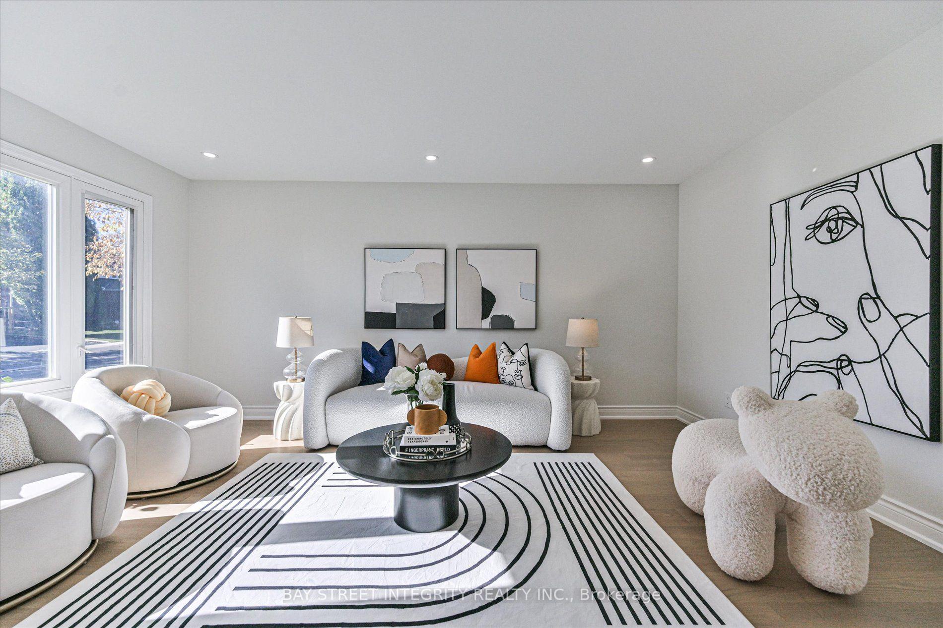 Photo 8 of 1225 Winterbourne Drive, Oakville, Clearview — HOMEH