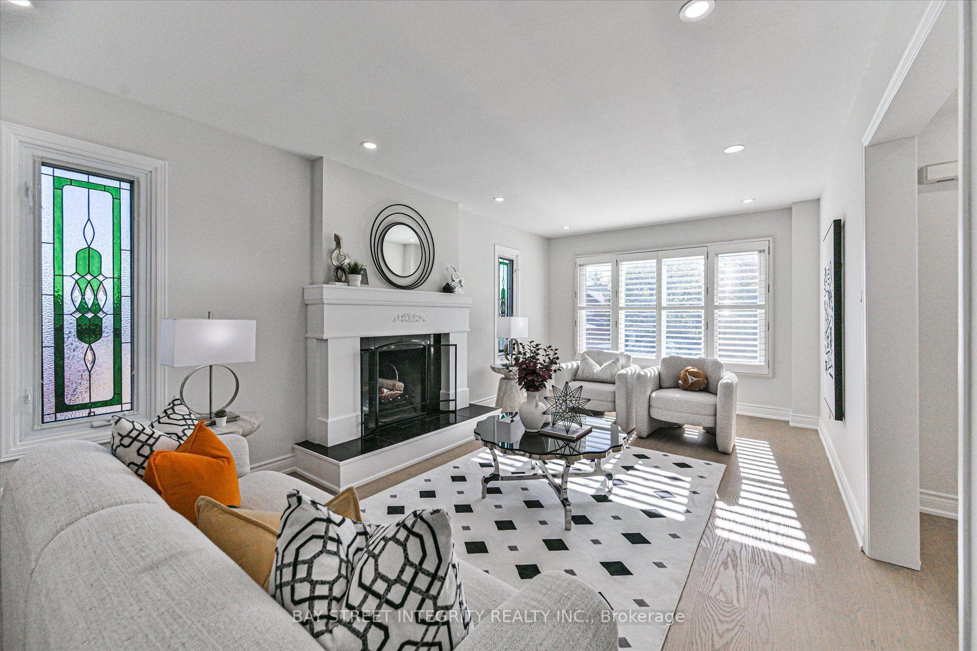 Photo 10 of 1225 Winterbourne Drive, Oakville, Clearview — HOMEH