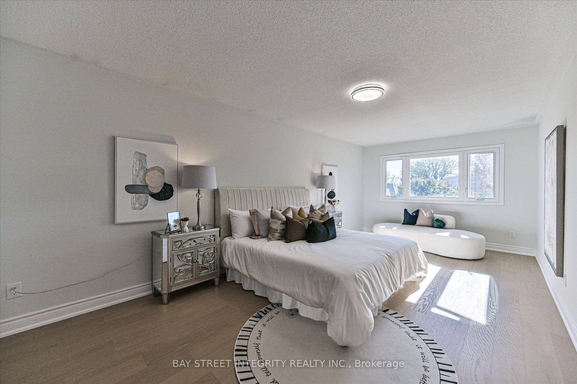 Photo 25 of 1225 Winterbourne Drive, Oakville, Clearview — HOMEH