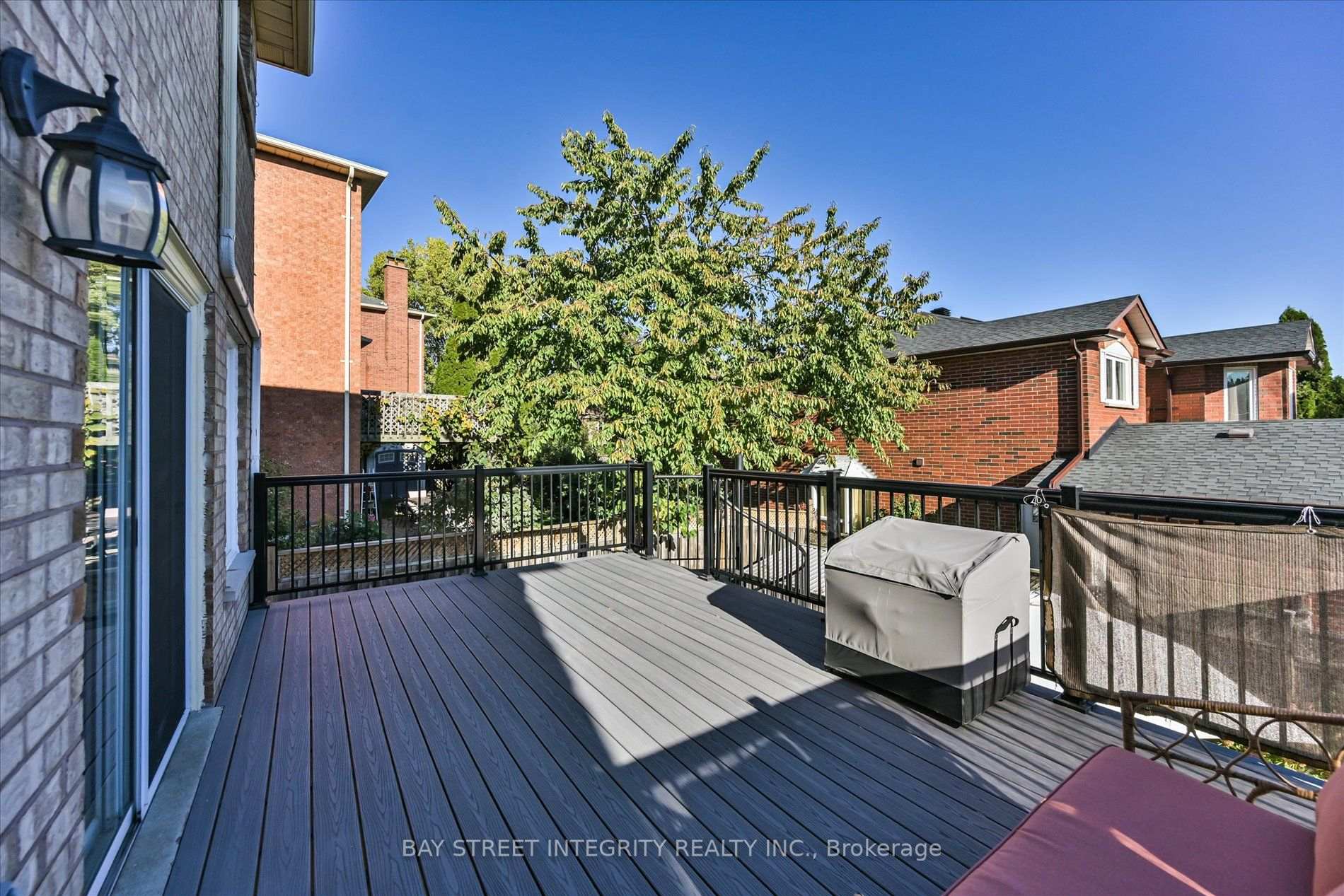 Photo 44 of 1225 Winterbourne Drive, Oakville, Clearview — HOMEH