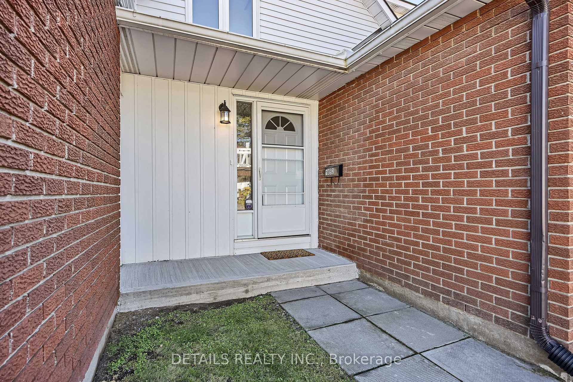 Photo 3 of Unit 67, 1852 Axminster Court, Ottawa, Convent Glen South — HOMEH