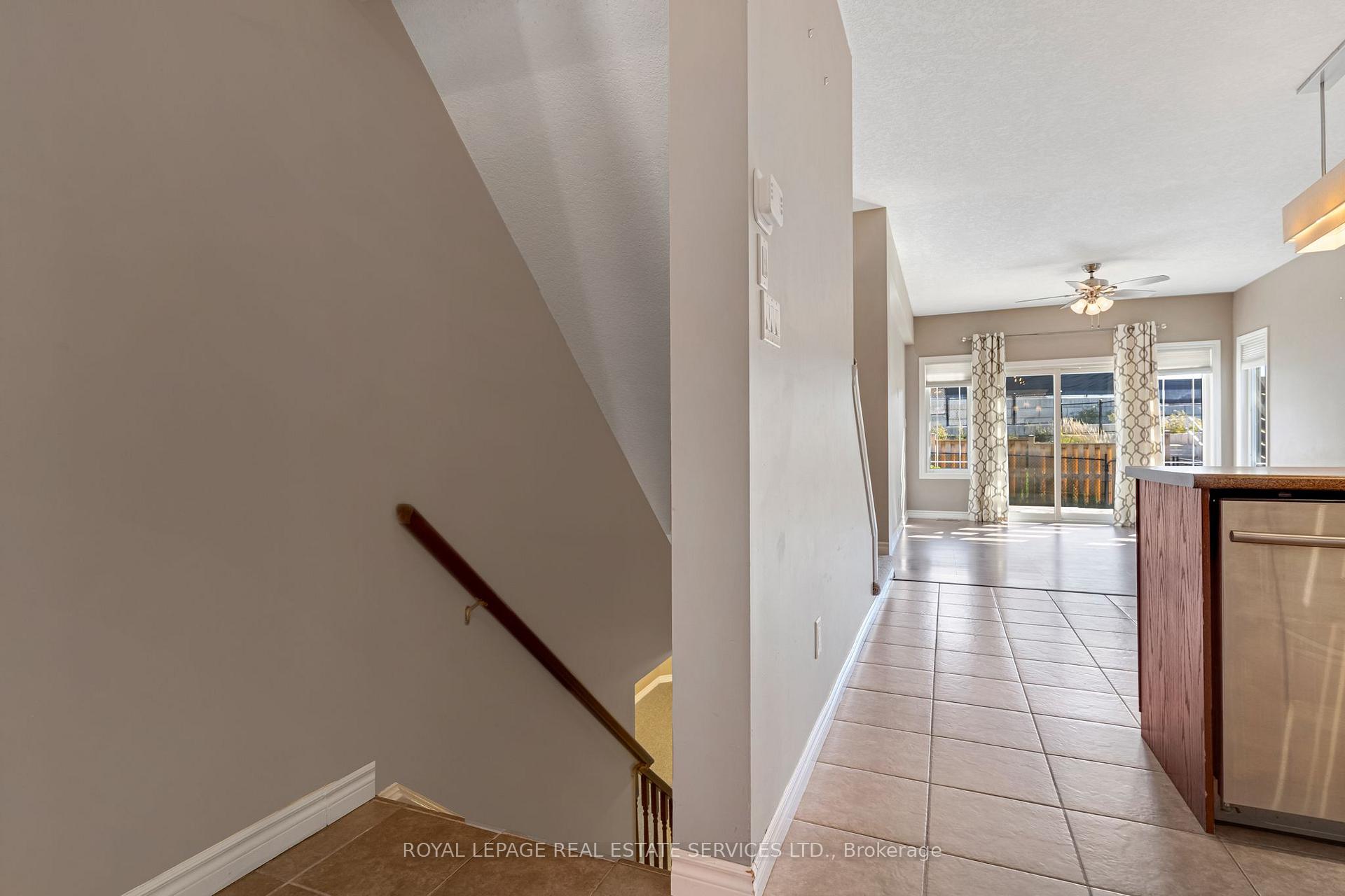 Photo 8 of 27 Marriott Place, Brant, Paris — HOMEH