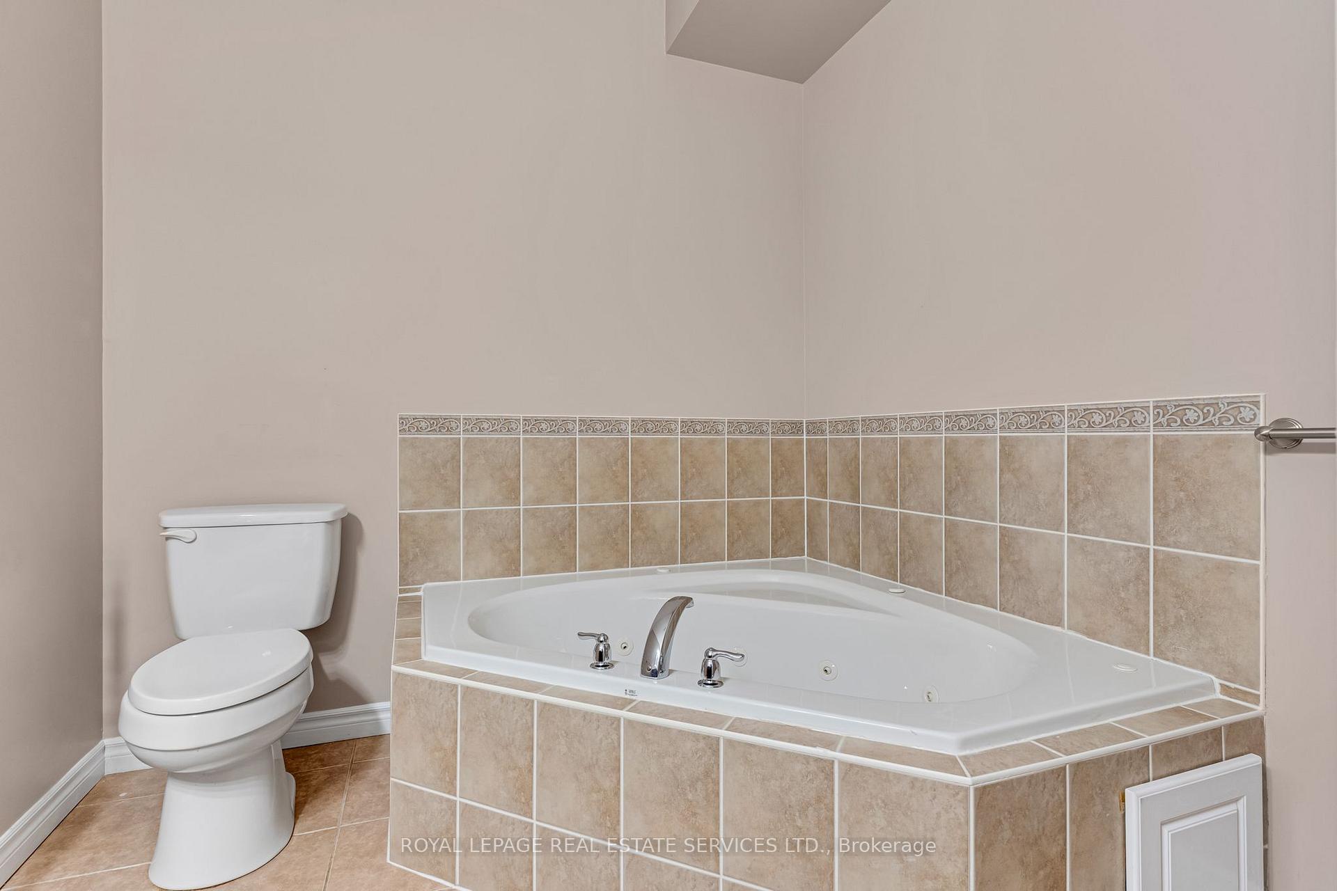 Photo 17 of 27 Marriott Place, Brant, Paris — HOMEH