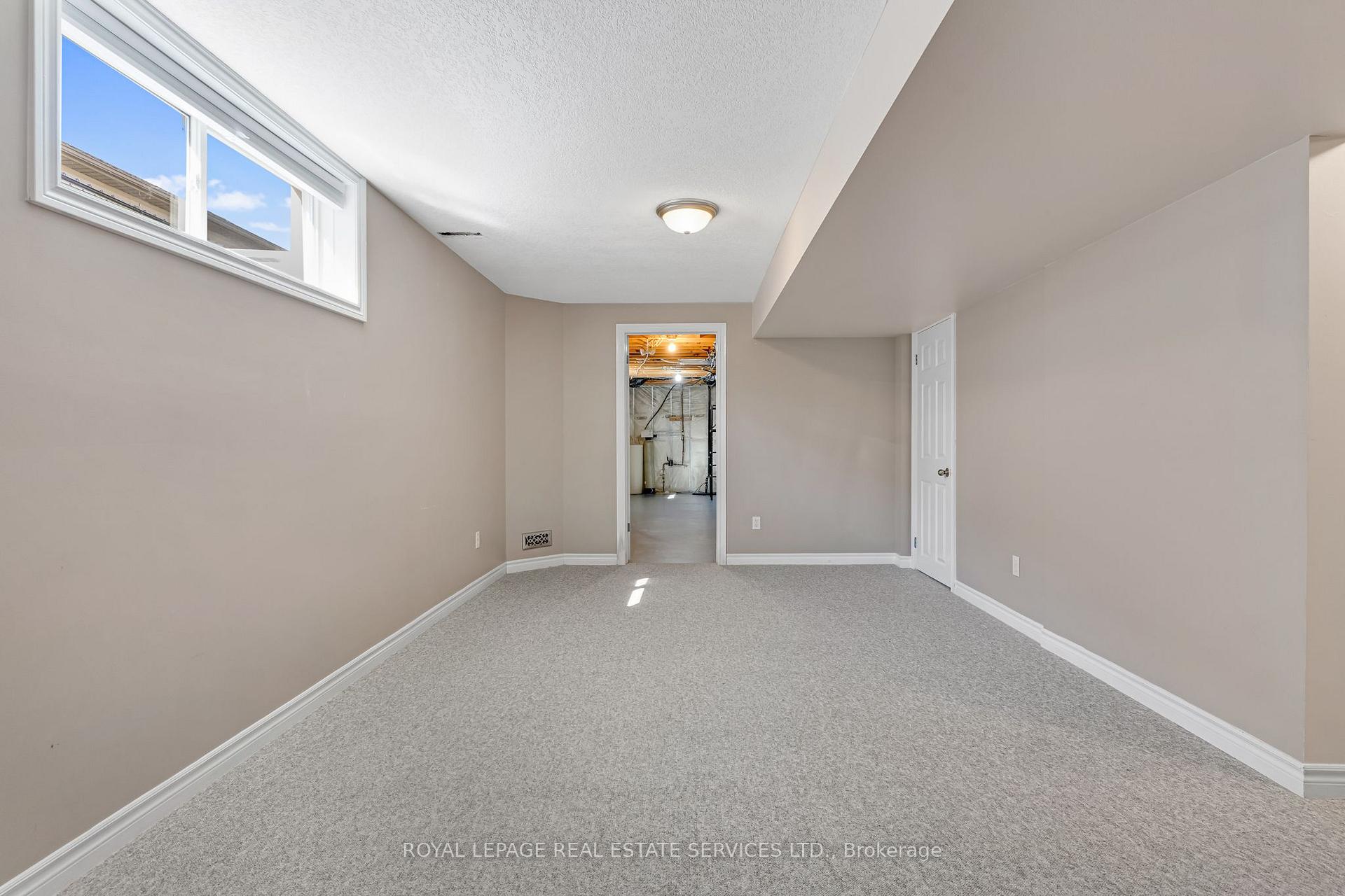 Photo 29 of 27 Marriott Place, Brant, Paris — HOMEH