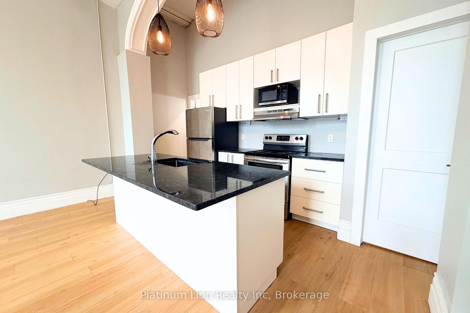 Photo 1 of 115 Park Street S, Hamilton, Durand — HOMEH