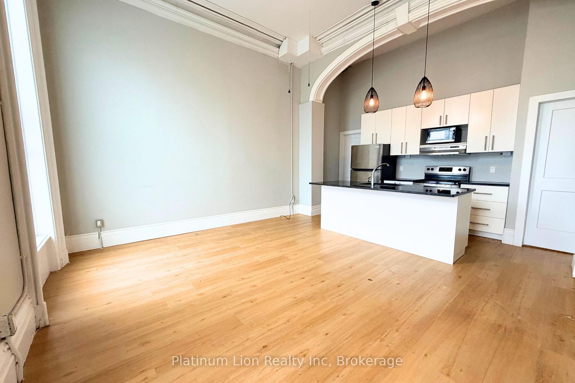 Photo 3 of 115 Park Street S, Hamilton, Durand — HOMEH
