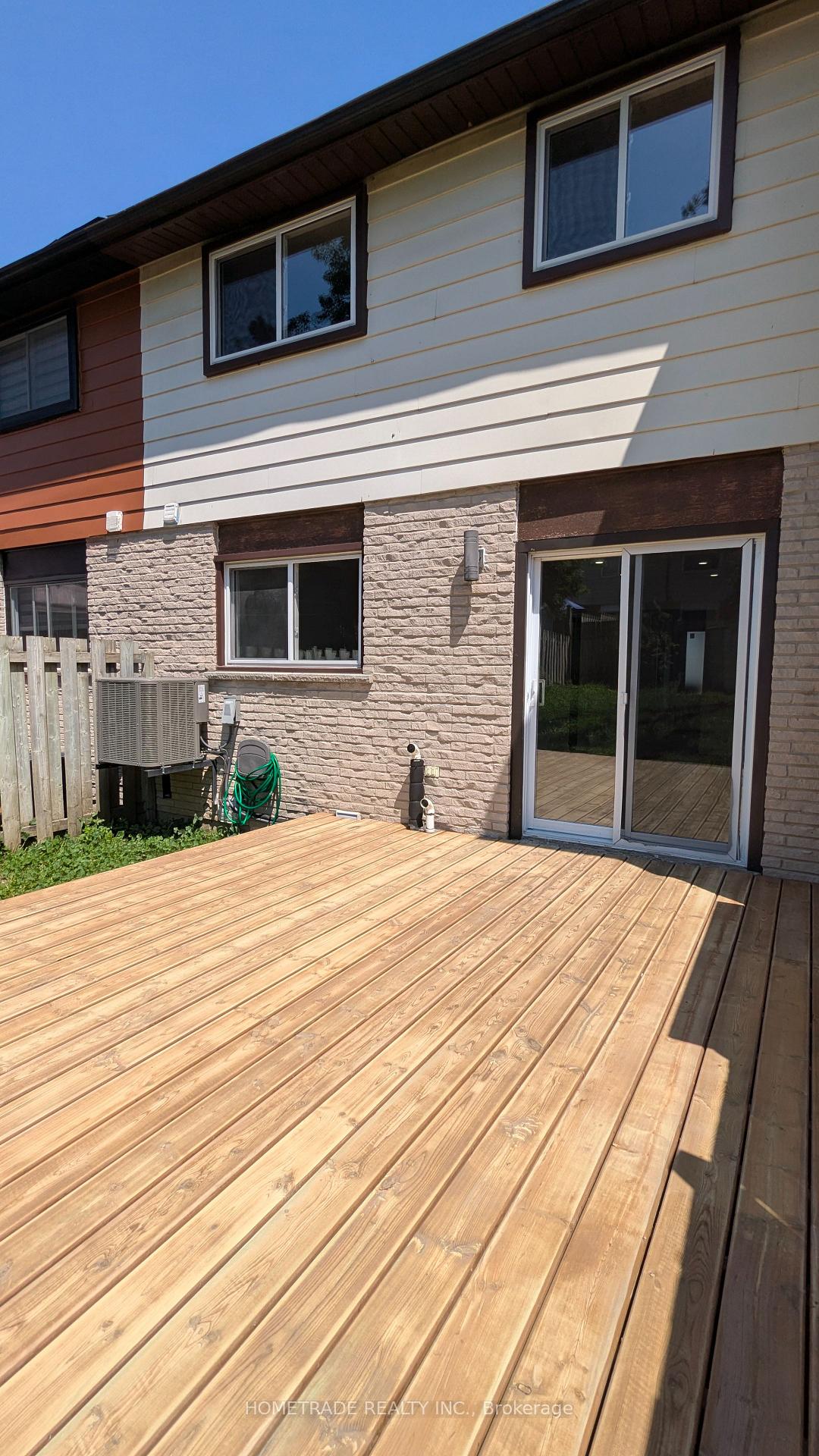 Photo 23 of 14 Chaucer Crescent, Barrie, Letitia Heights — HOMEH